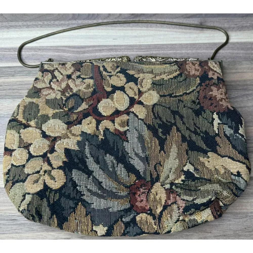 Embroidered Handmade Kiss Clasp Vintage Clutch Purse With Hand‎ Strap